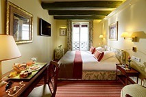 Onde ficar em Paris © Hotel Le Relais Montmartre / Divulgação